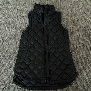 Cute black vest!